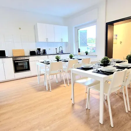 Modern 6-bedroom With Rooftop Terrace, Free Wi-fi And Parking- Mnd01 Apartment *