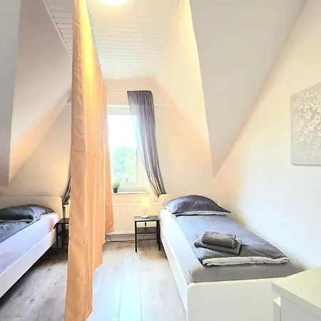 Apartment Modern 6-bedroom With Rooftop Terrace, Free Wi-fi And Parking- Mnd01 *