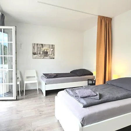 Modern 6-bedroom With Rooftop Terrace, Free Wi-fi And Parking- Mnd01 Apartment Menden