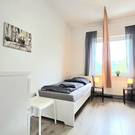 Apartment Modern 6-bedroom With Rooftop Terrace, Free Wi-fi And Parking- Mnd01 Menden